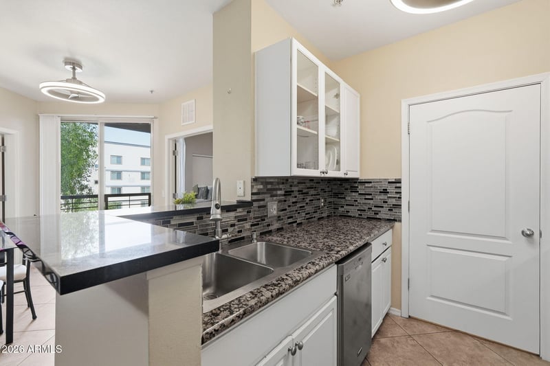 1701 E Colter St #303, Phoenix, AZ 85016