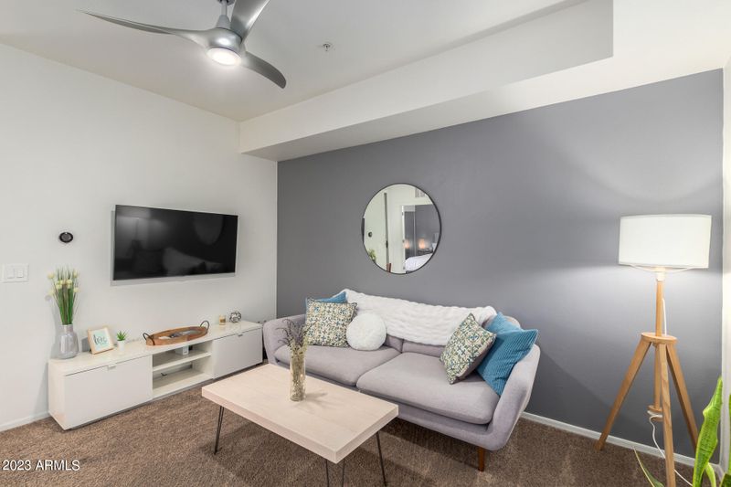 1701 E Colter St #404, Phoenix, AZ 85016