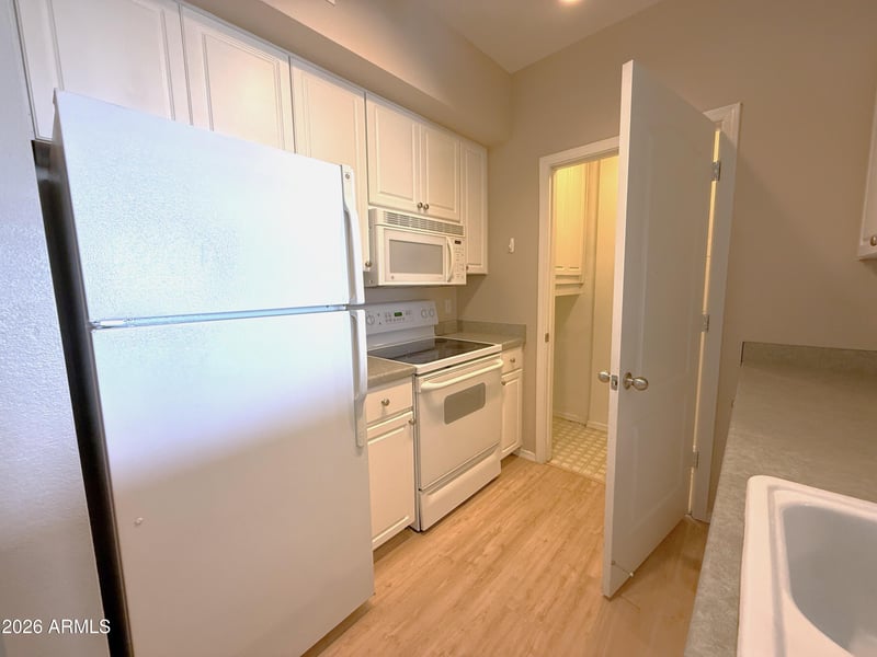 1701 E Colter St #484, Phoenix, AZ 85016