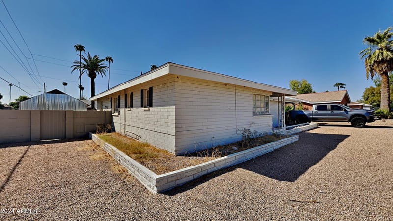 1701 Highland Ave, Phoenix, AZ 85015