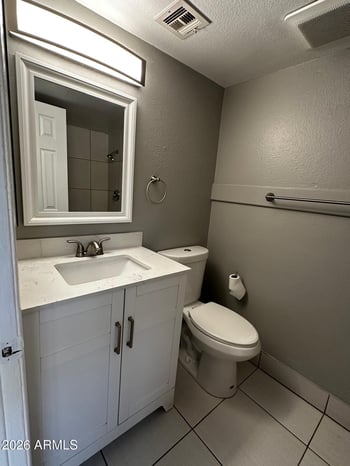 1701 Tuckey Ln #209, Phoenix, AZ 85015