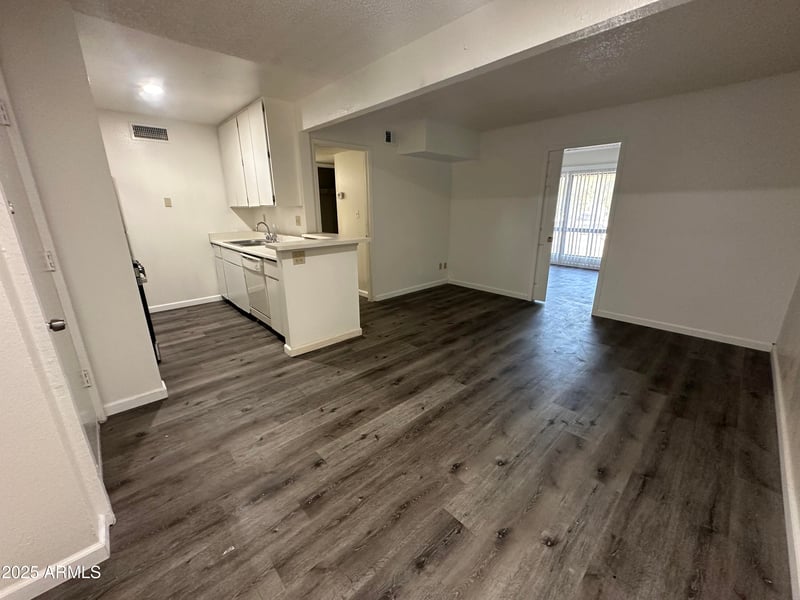 1701 Tuckey Ln #223, Phoenix, AZ 85015