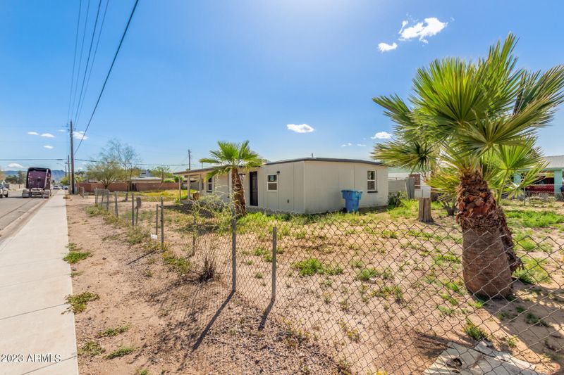 1701 W Chipman Rd, Phoenix, AZ 85041