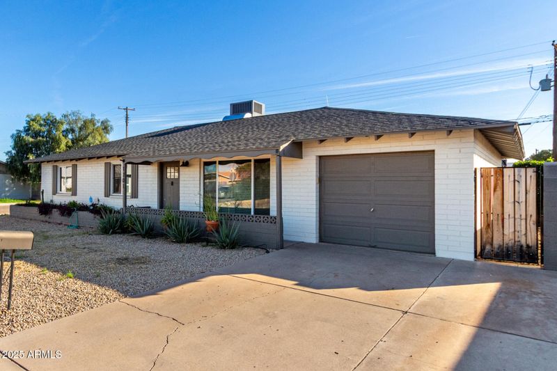1701 W Mission Ln, Phoenix, AZ 85021