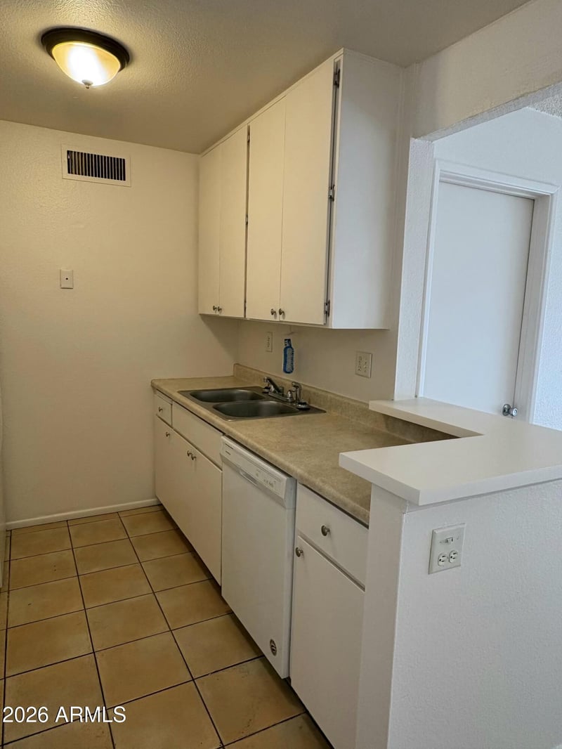 1701 W Tuckey Ln #138, Phoenix, AZ 85015