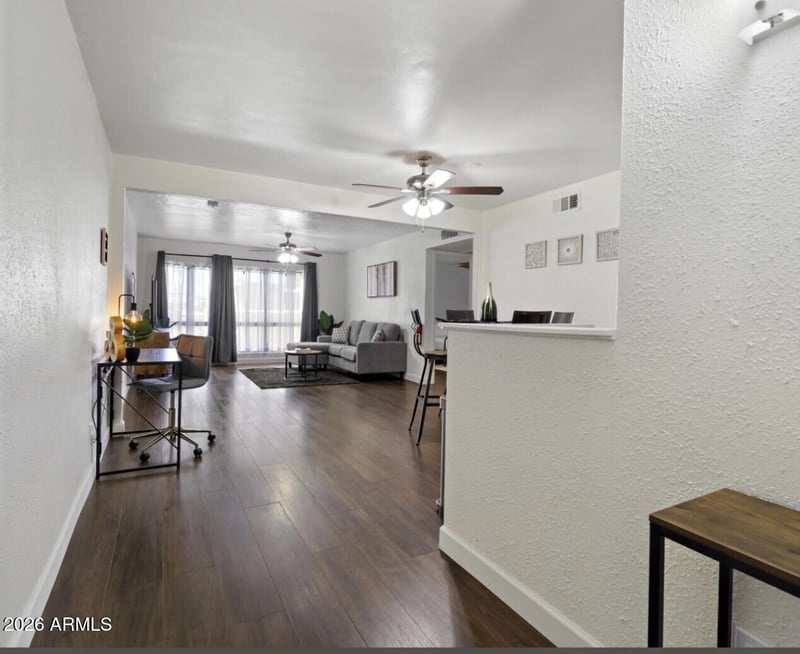 1701 W Tuckey Ln #216, Phoenix, AZ 85015