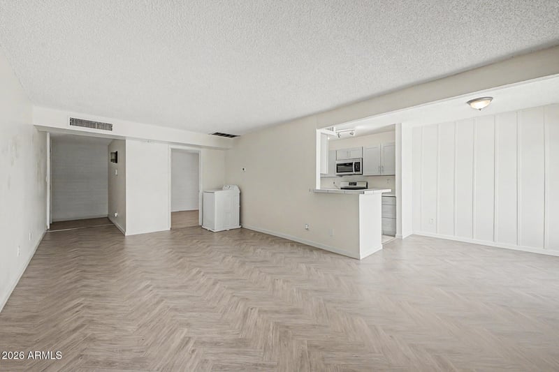 1701 W Tuckey Ln #236, Phoenix, AZ 85015