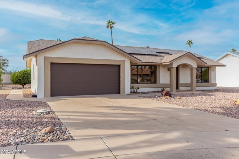 17010 127th Dr, Sun City West, AZ 85375
