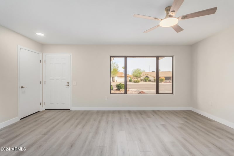 17010 127th Dr, Sun City West, AZ 85375