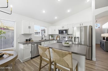 17012 27th Pl, Phoenix, AZ 85048