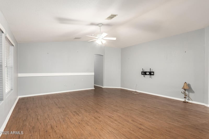 17016 66th Ter, Glendale, AZ 85308