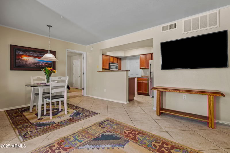 17017 12th St #1002, Phoenix, AZ 85022