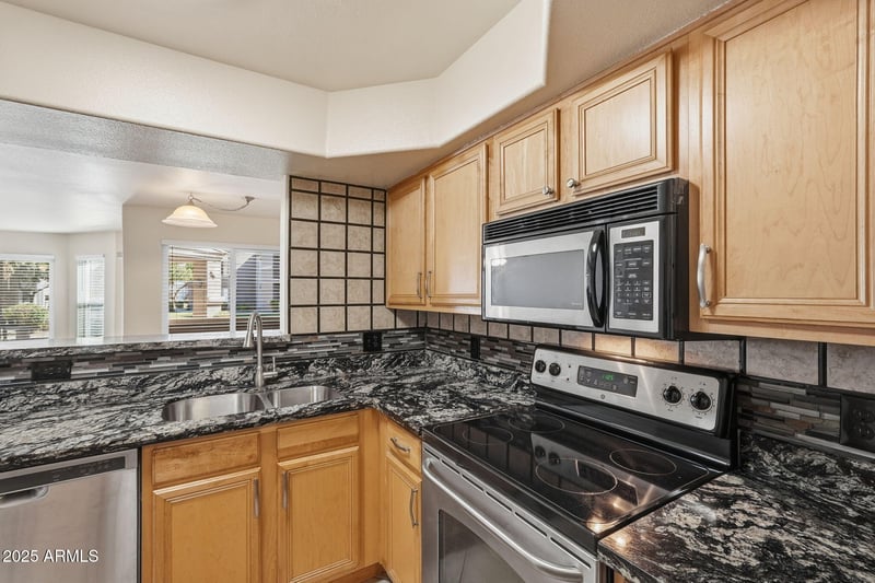 17017 12th St #1094, Phoenix, AZ 85022