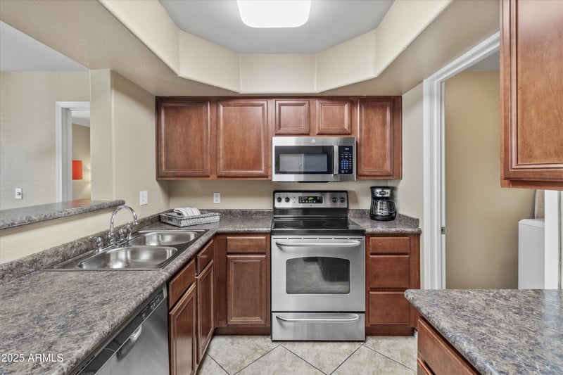 17017 12th St #1106, Phoenix, AZ 85022