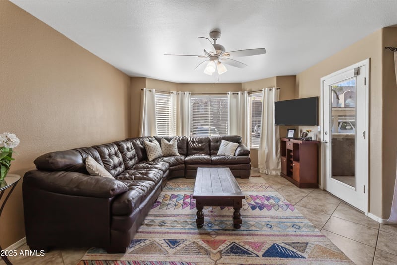 17017 12th St #1106, Phoenix, AZ 85022
