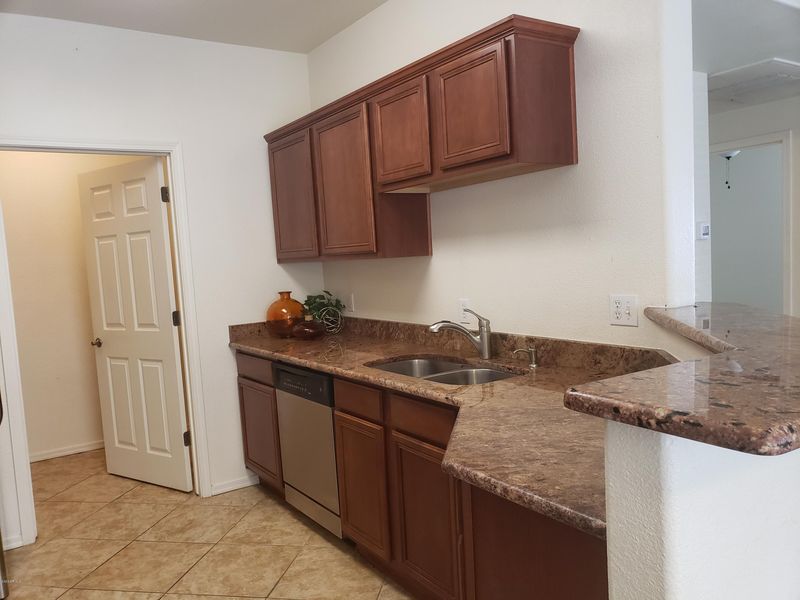 17017 N 12th St #2064, Phoenix, AZ 85022