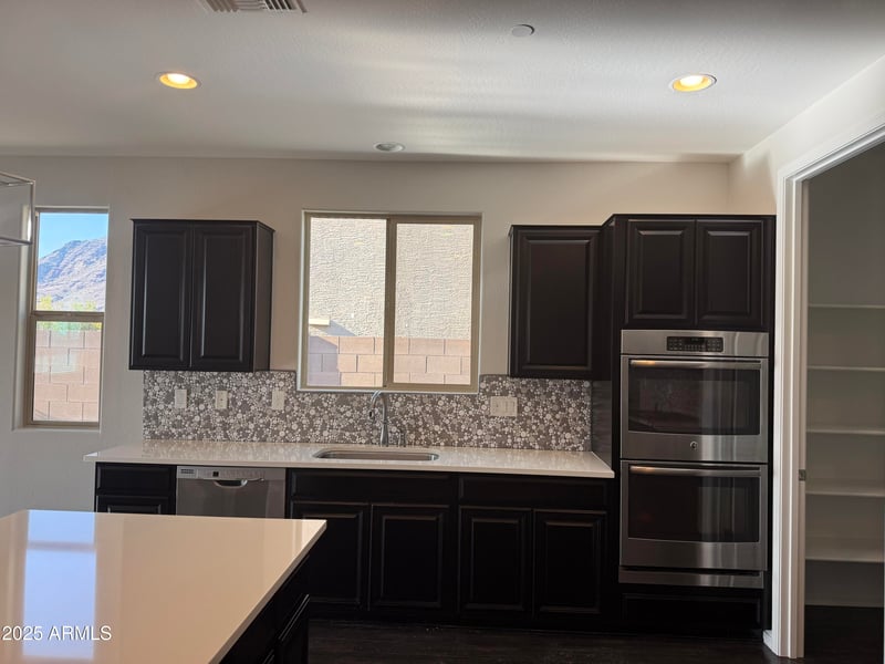 1702 214th Ln, Buckeye, AZ 85396