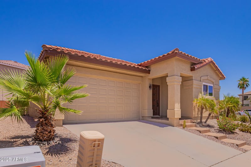 1702 Amberwood Dr, Phoenix, AZ 85045