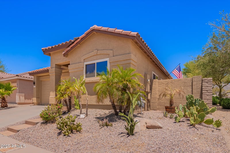 1702 Amberwood Dr, Phoenix, AZ 85045