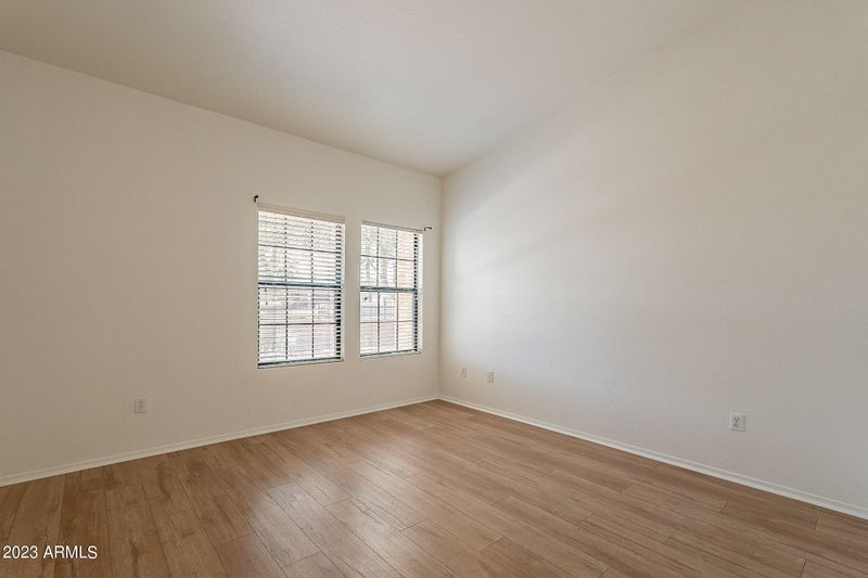 1702 E Bell Rd #106, Phoenix, AZ 85022