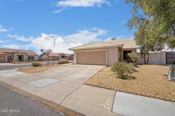 1702 Fremont Rd, Phoenix, AZ 85042