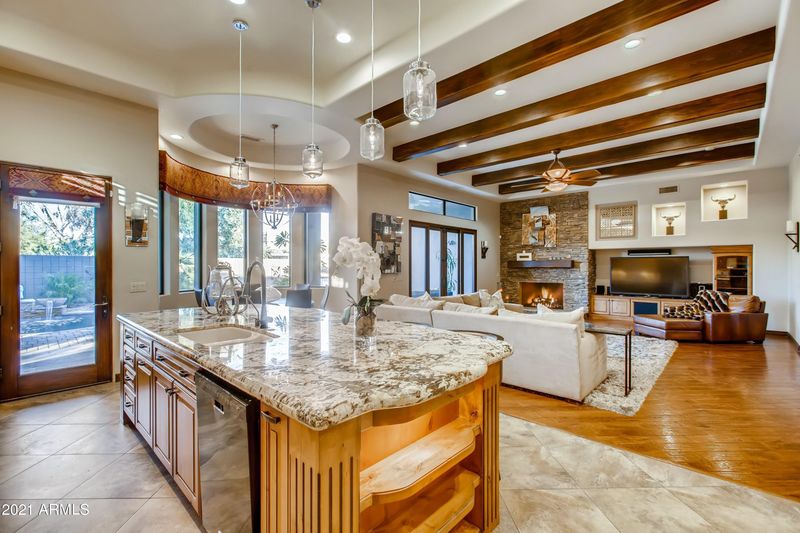 1702 E Palmaire Ave, Phoenix, AZ 85020