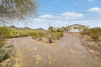 1702 Griswold Rd, Phoenix, AZ 85020