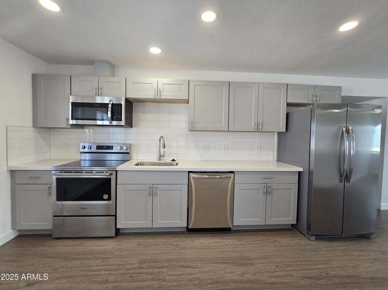 1702 Hidalgo Ave, Phoenix, AZ 85041