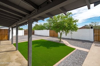 1702 Indian School Rd, Phoenix, AZ 85015