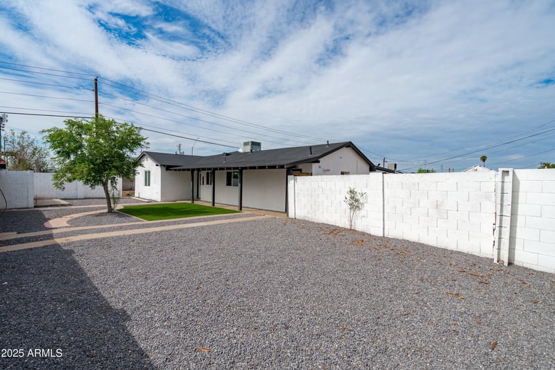 1702 Indian School Rd, Phoenix, AZ 85015