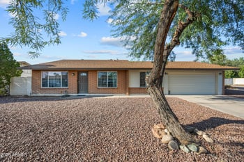 1702 Michelle Dr, Phoenix, AZ 85023