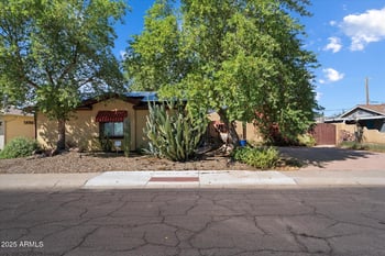 1702 Monterosa St, Phoenix, AZ 85015
