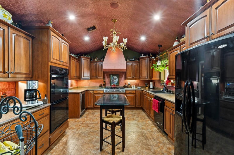 1702 Monterosa St, Phoenix, AZ 85015