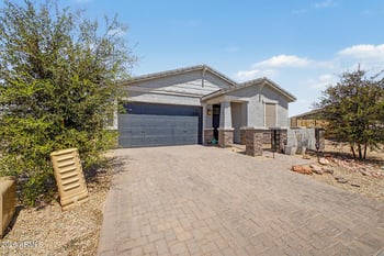 1702 223rd Ln, Buckeye, AZ 85326