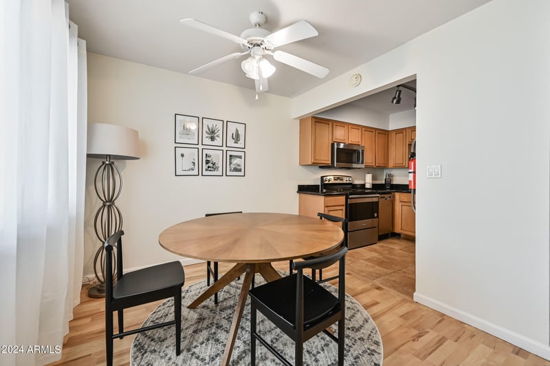 1702 Tuckey Ln #230, Phoenix, AZ 85015