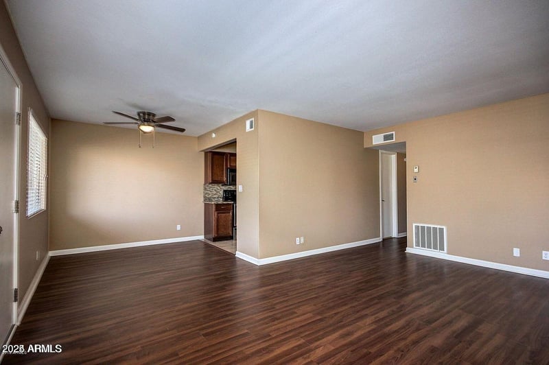 1702 W Tuckey Ln #111, Phoenix, AZ 85015