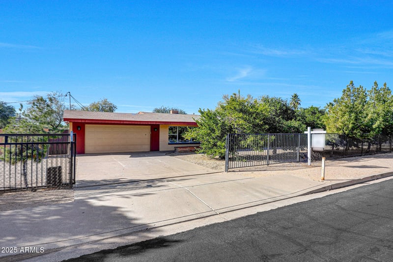 17022 30th St, Phoenix, AZ 85032