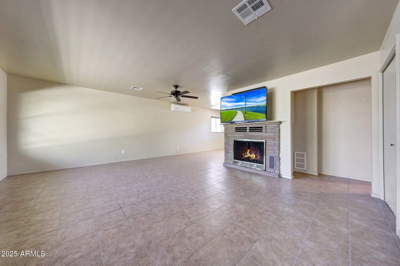 17022 30th St, Phoenix, AZ 85032