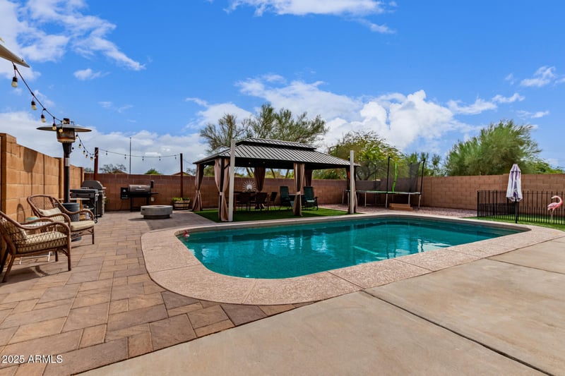 17025 Aberdeen Dr, Surprise, AZ 85374