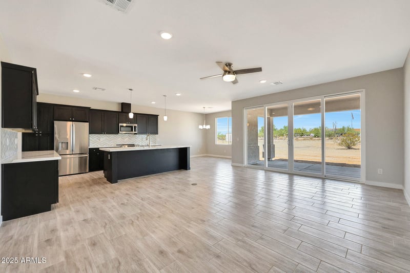 17030 Whispering Rock Trl, Surprise, AZ 85387