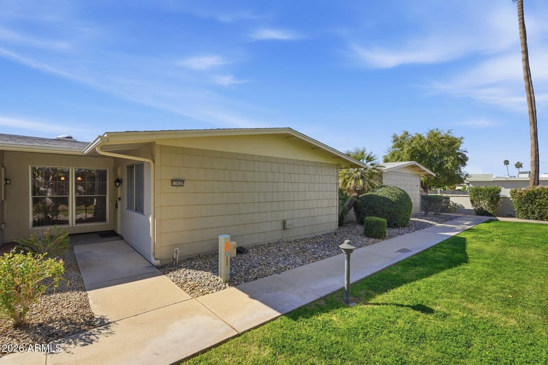 17035 N 107th Ave, Sun City, AZ 85373