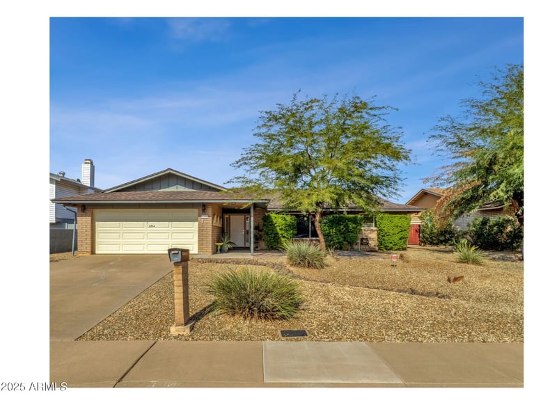 1704 Bell De Mar Dr, Tempe, AZ 85283