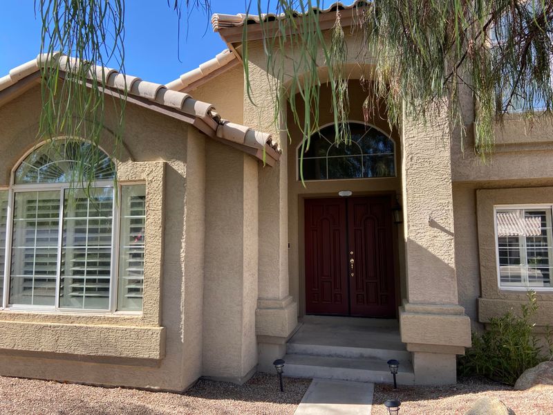 1704 E Redfield Rd, Phoenix, AZ 85022