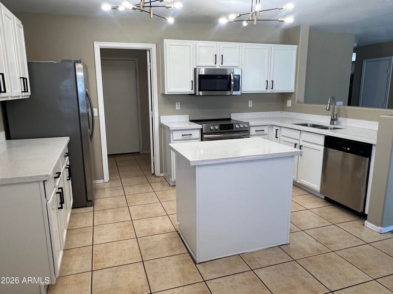 1704 Renegade Trl, San Tan Valley, AZ 85143