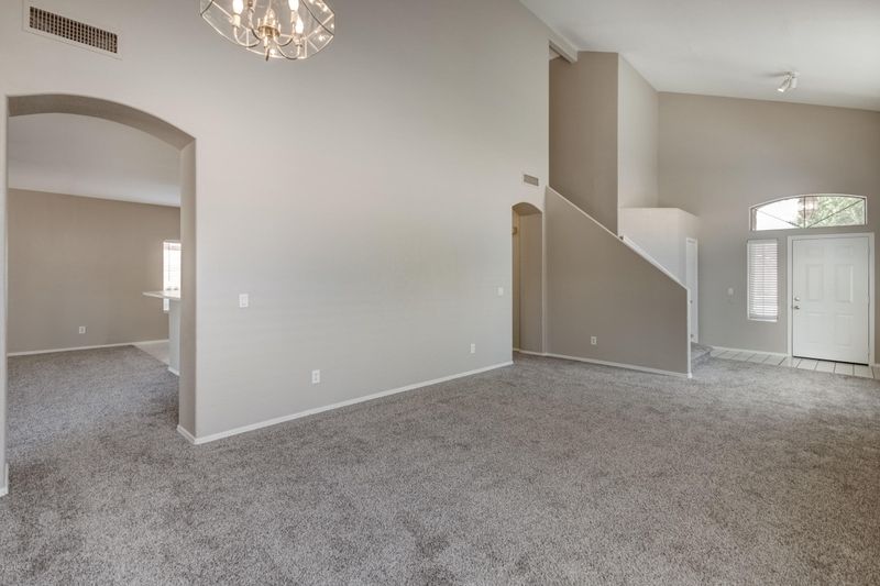 1704 E Saratoga St, Gilbert, AZ 85296