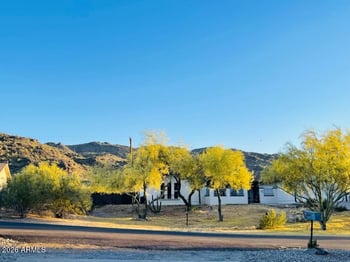 1704 Pickrell Dr, Phoenix, AZ 85042