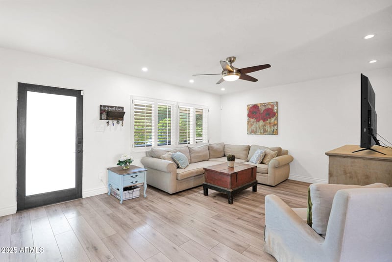 1704 Solano Dr, Phoenix, AZ 85016