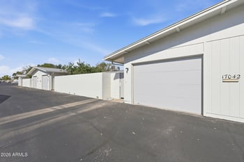17042 105th Ave, Sun City, AZ 85373