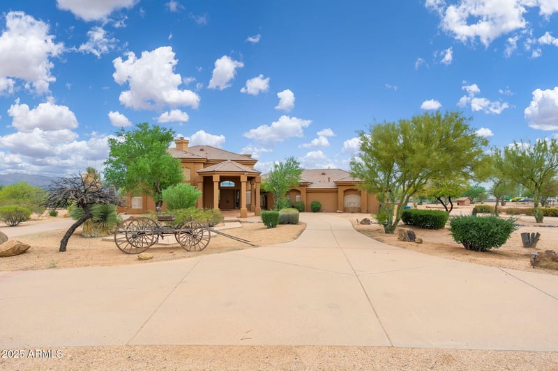 17047 Dixileta Dr, Rio Verde, AZ 85263