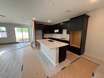 17048 Fetlock Trl, Surprise, AZ 85387